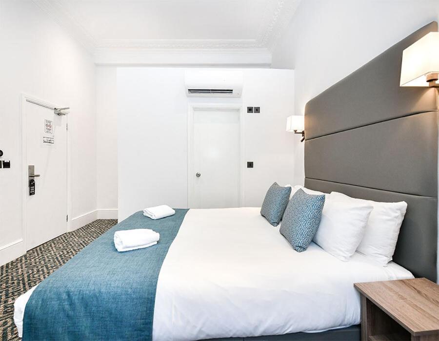 The Chapter Hotels - The J Hyde Park Лондон Екстериор снимка
