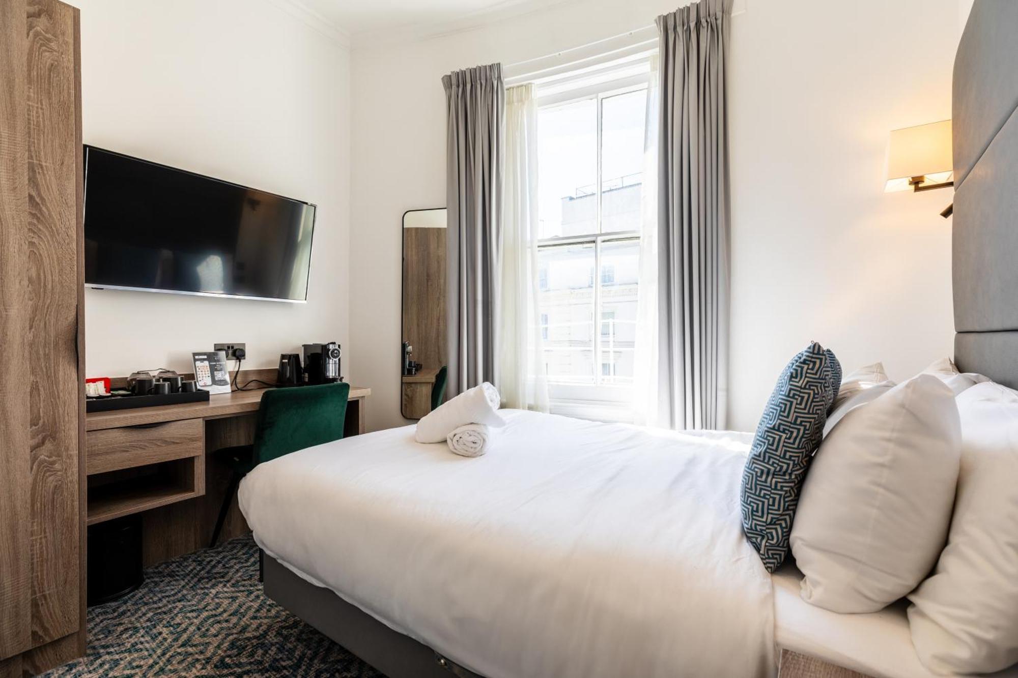 The Chapter Hotels - The J Hyde Park Лондон Екстериор снимка