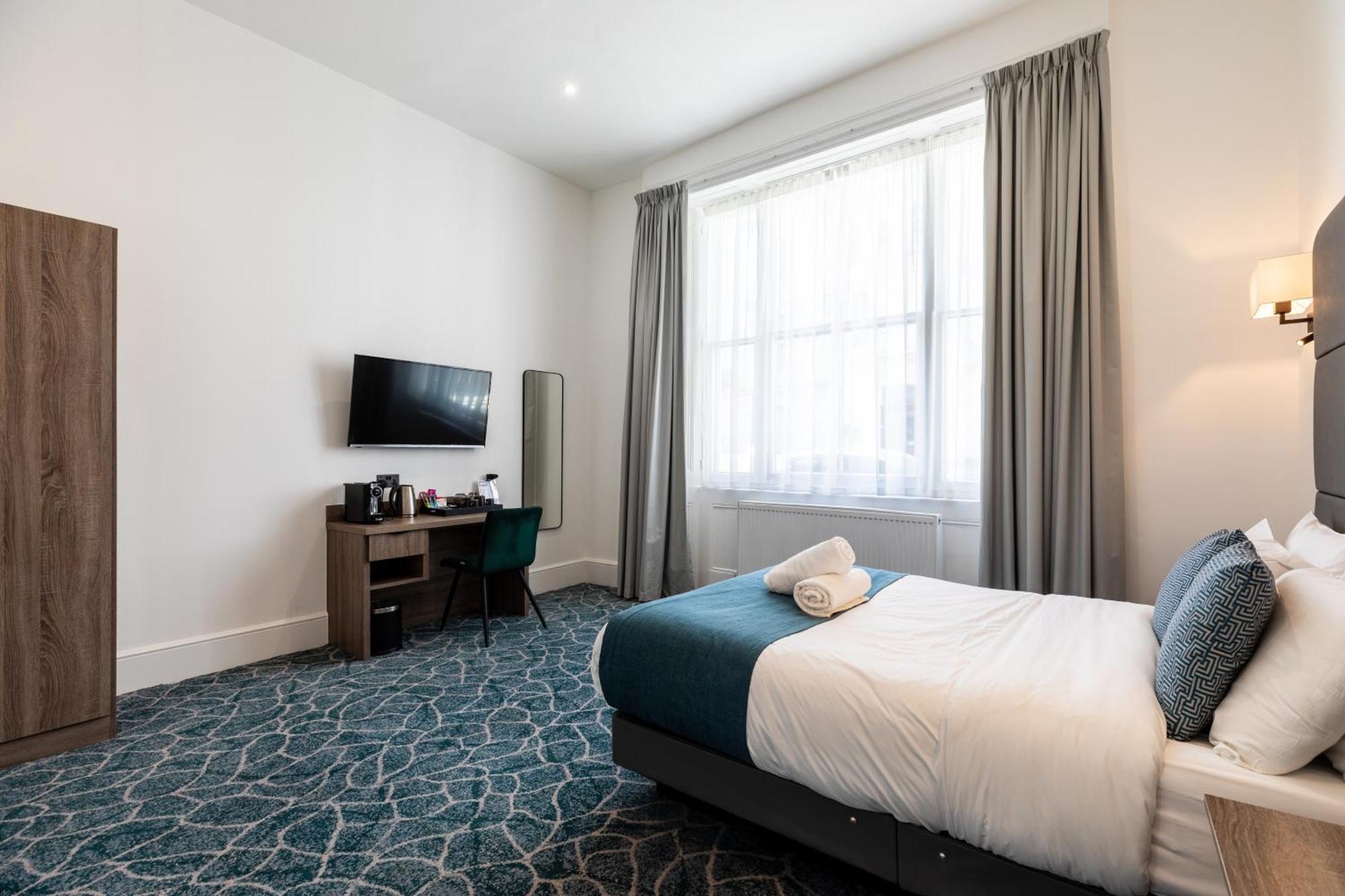 The Chapter Hotels - The J Hyde Park Лондон Екстериор снимка