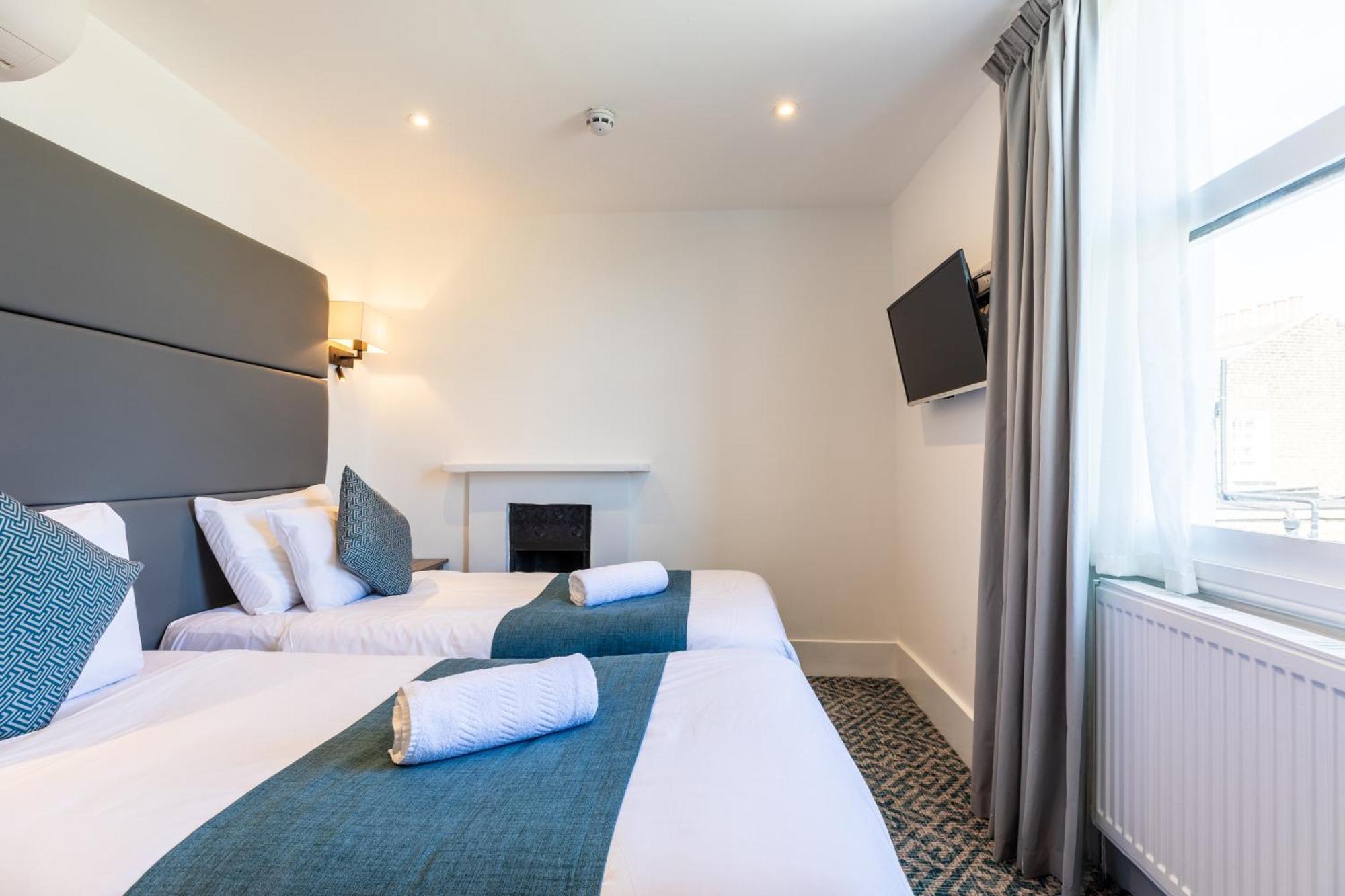 The Chapter Hotels - The J Hyde Park Лондон Екстериор снимка