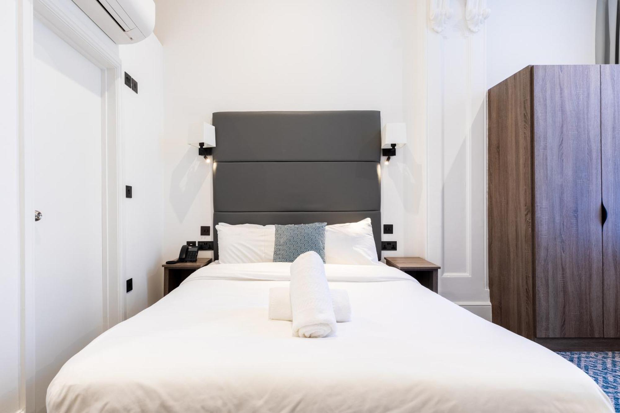 The Chapter Hotels - The J Hyde Park Лондон Екстериор снимка