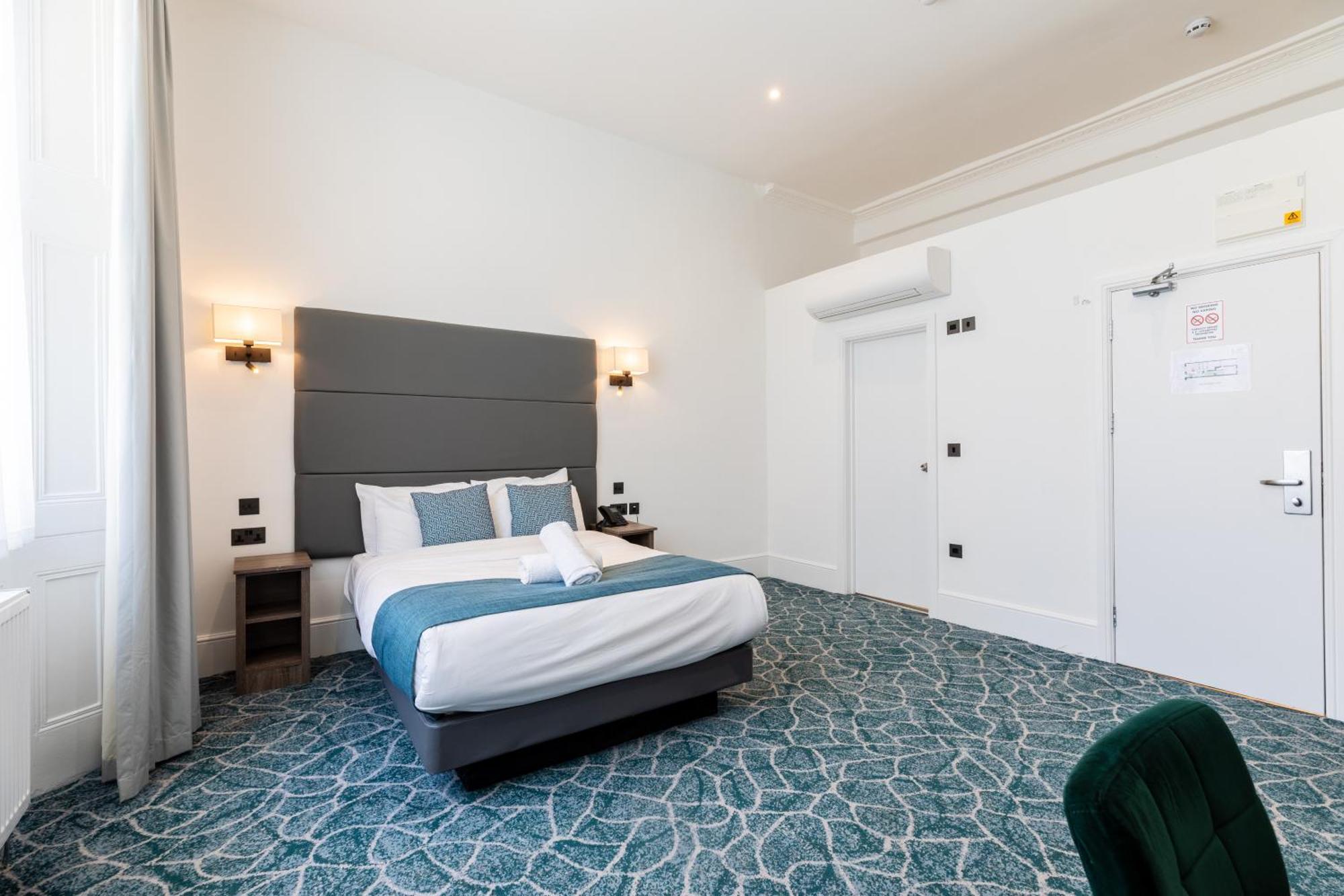 The Chapter Hotels - The J Hyde Park Лондон Екстериор снимка