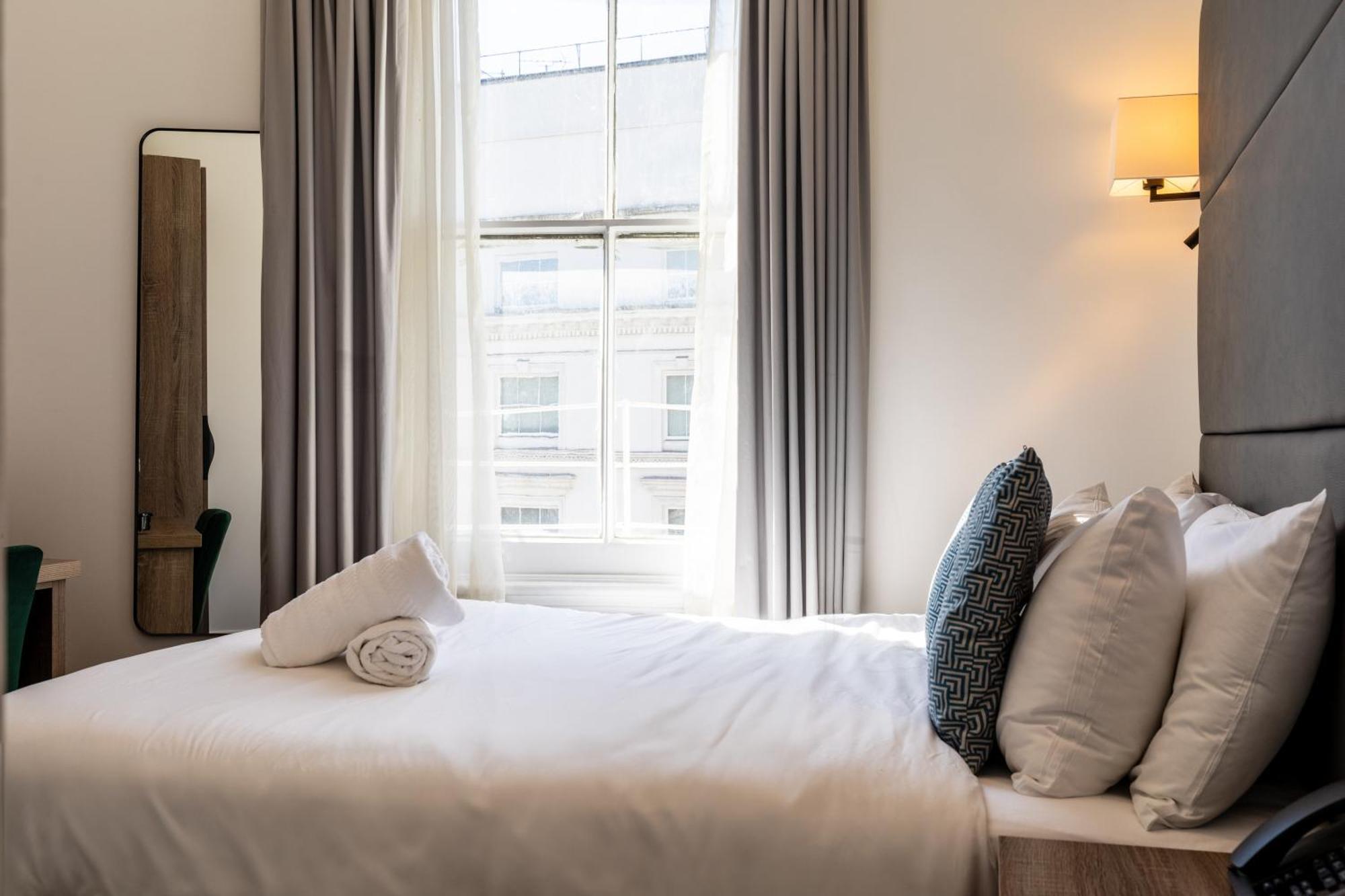 The Chapter Hotels - The J Hyde Park Лондон Екстериор снимка