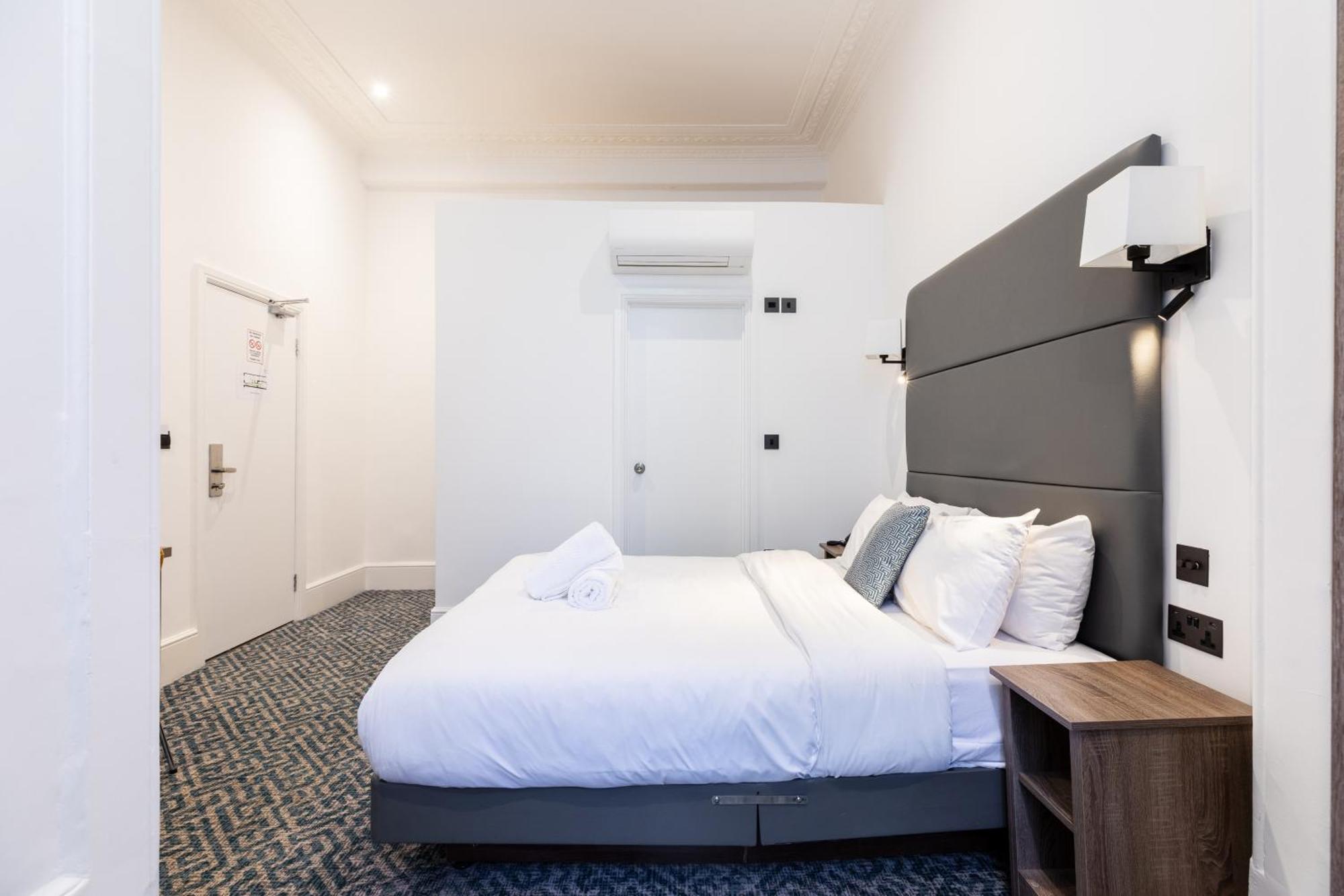 The Chapter Hotels - The J Hyde Park Лондон Екстериор снимка